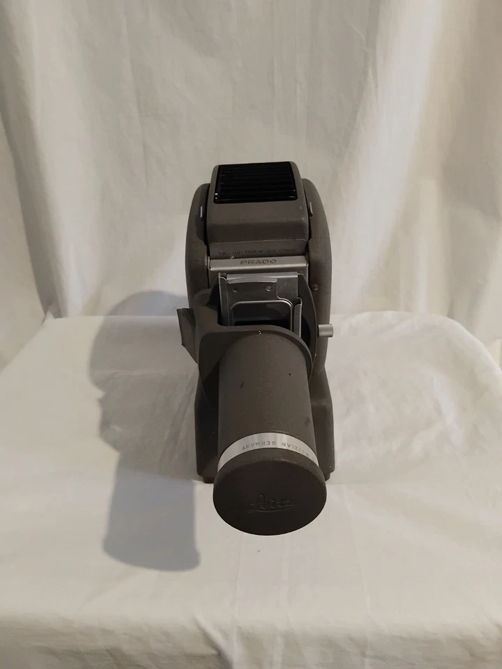 Vintage Leitz Wetzlar Germany Prado Slide Projector - Made In Germany. Untested - Image 4 of 4