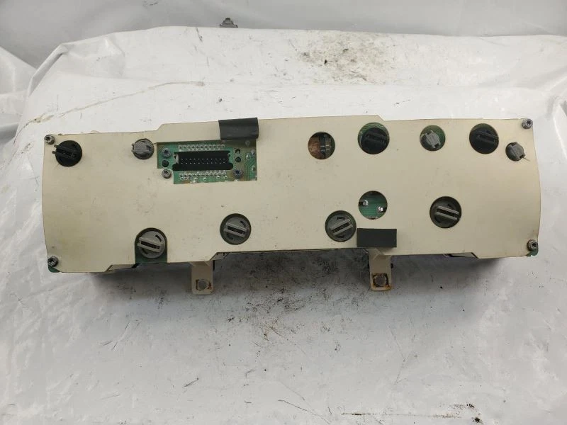 Velocímetro EUA cluster com medidores ID 16206264 compatível com 96-97 LESABRE 1317982 - Imagem 2 de 4