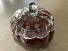 Goose Creek 60 oz Glass Pumpkin Candle 4 Wick ~ Pumpkin Caramel Swirl ~ NIB