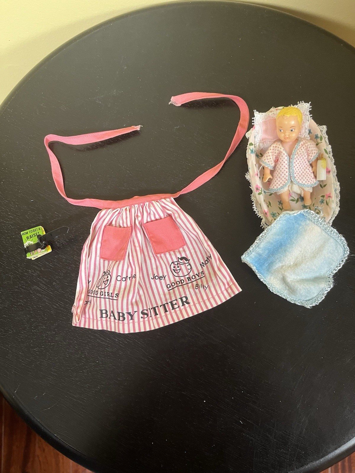 Vintage 1960'S Mattel  Barbie Baby Sits #953 Babysitter Set