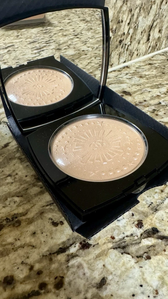 Светящийся порошок CHANEL Diamond Dust БОЛЬШОГО размера 15 г 0,53 унции - ограниченный выпуск - - Изображение 2 из 4