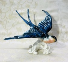 KARL ENS Gr&uuml;ne Schwalbe Vogel Skulptur Statue Porzellan Keramik, 1 St&uuml;ck