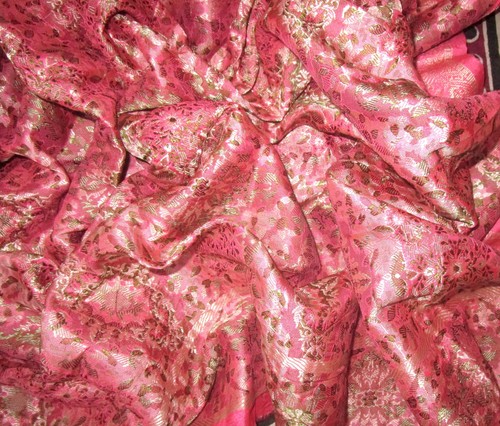 Vintage Sari Fabric Pure Silk SMALLPIECE A11 Peach E363 40" 24" #ABDW2 - Picture 3 of 5