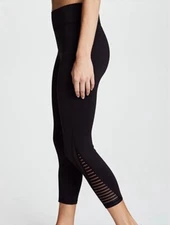 Michi Apex Crop Legging Size Medium GORGEOUS ❤️