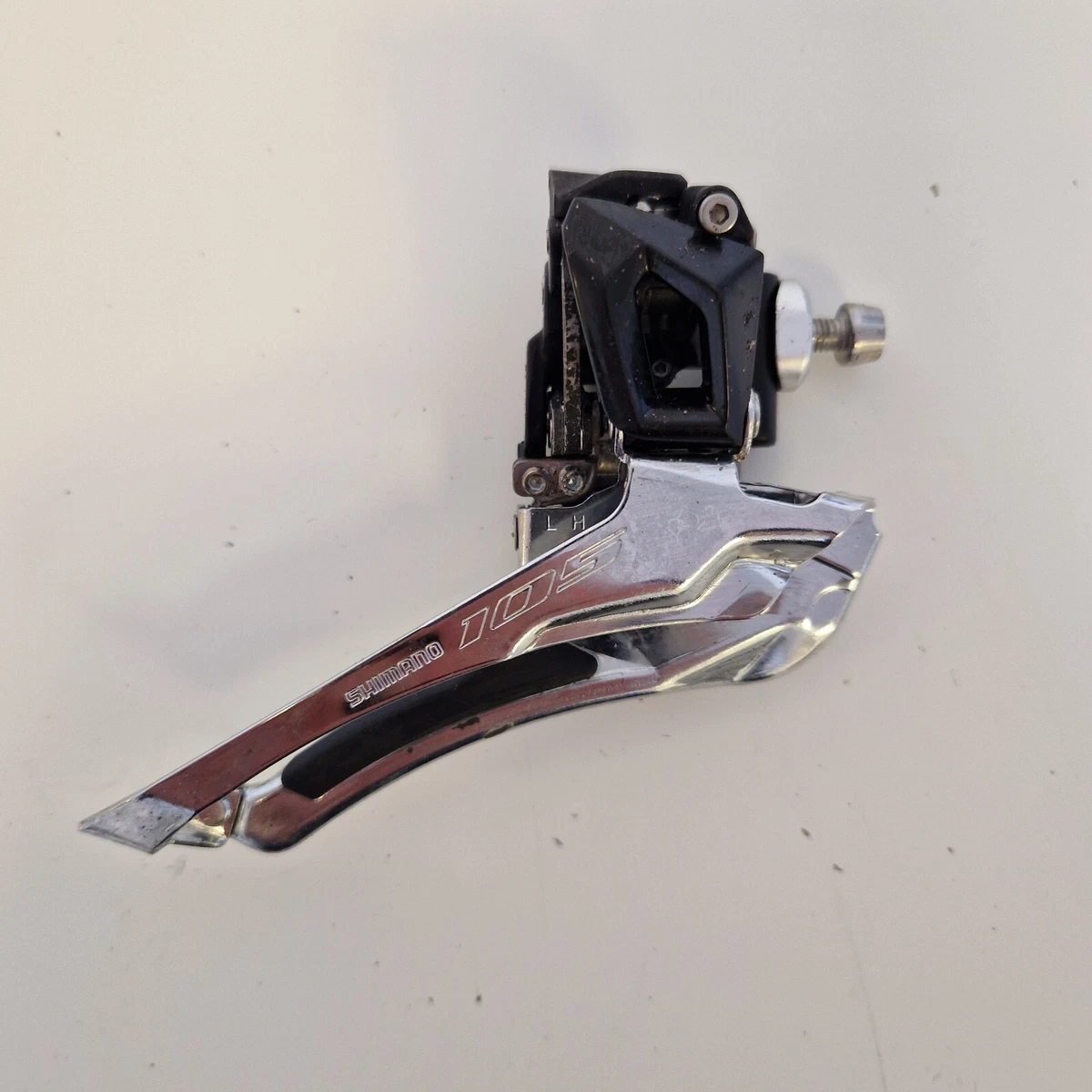 Shimano 105 r7000 front derailleur 2025
