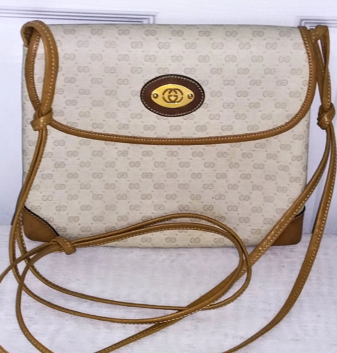 Vintage store gucci crossbody