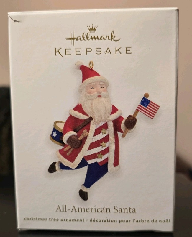 ❤️ Hallmark Keepsake  All American Santa  Ornament Patriotic Flag 2011-926-120