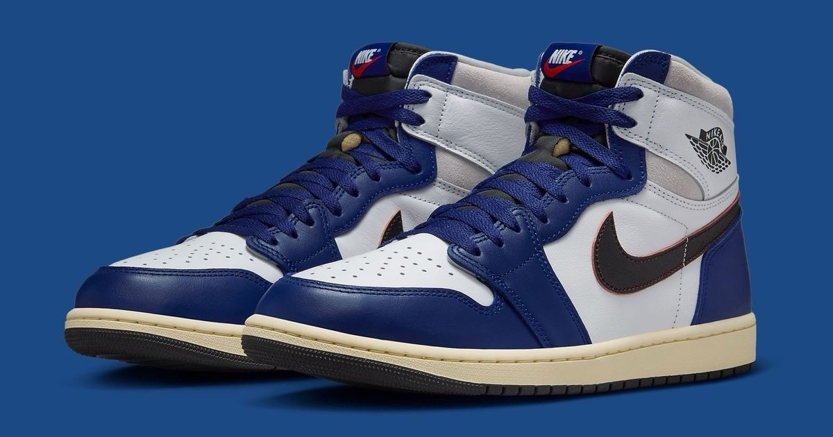 新品未使用 AIR JORDAN 1 RETRO HIGH OG DZ5485 100 Nike Air Jordan 1 Retro High OG Size 9 DZ5485-100 Rare Air Deep