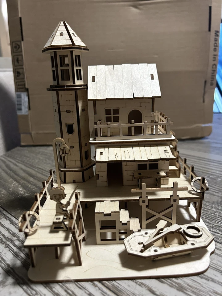 Spur S Holz Modellhaus gebaut aus Bausatz, unbemalt super für Modellanlage