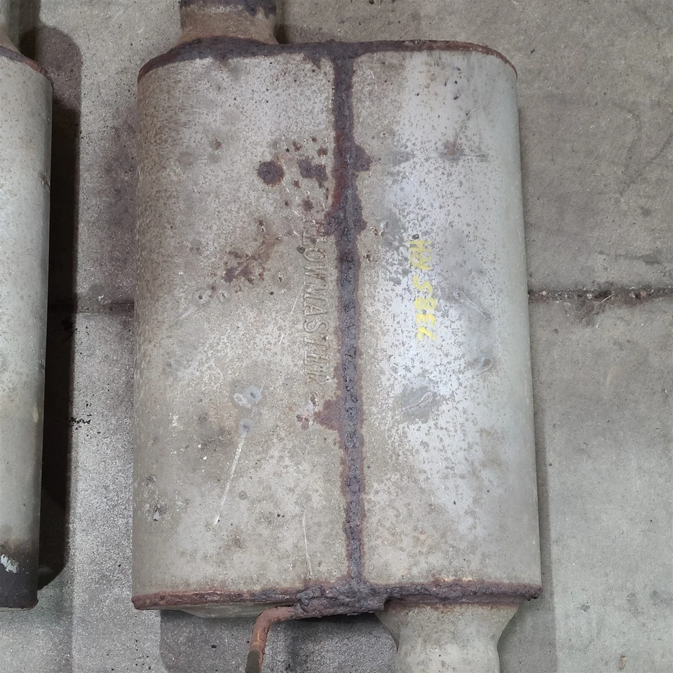 Juego de pares de silenciadores Flowmaster desplazados para 94-04 Mustang GT AA7385 Foto 2 de 4