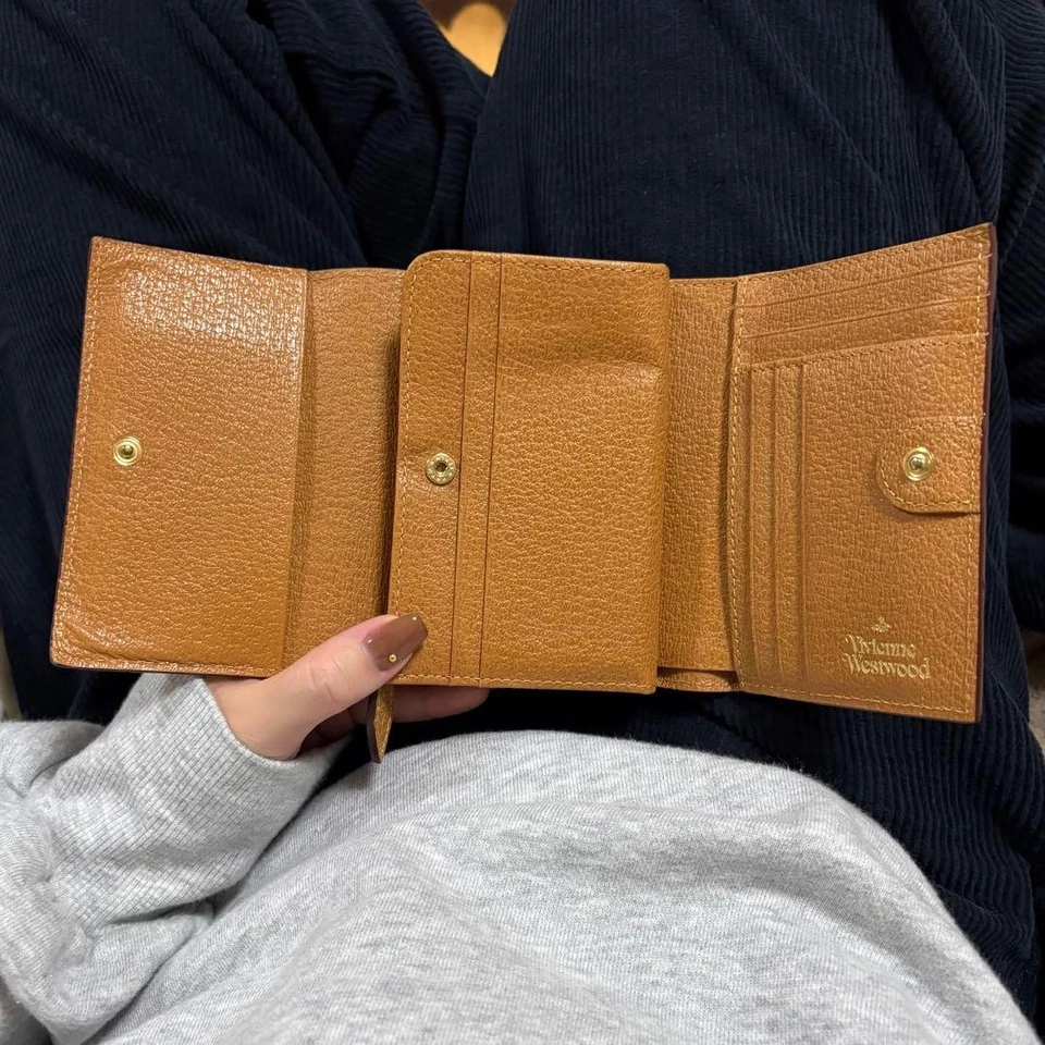 Cartera Vivienne Westwood triple camel Foto 3 de 4