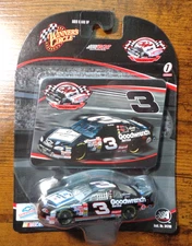 2004 Dale Earnhardt 1/64 Winners Circle Museum Goodwrench Service Plus Brand New
