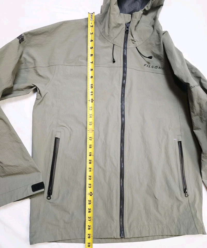 Chaqueta de lluvia Filson Swiftwater Field oliva cortavientos al aire libre Foto 3 de 4