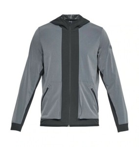 giacca under armour con cappuccio