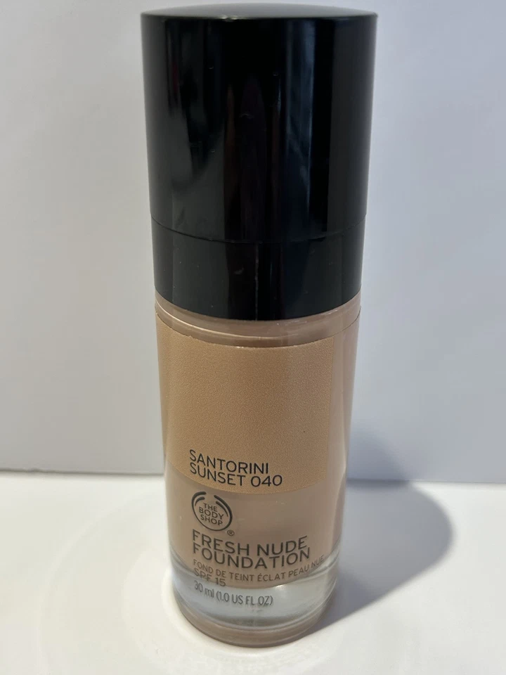 The Body Shop Fresh Nude Foundation Santorini Sunset 040 SPF15 - Natural Glow - Image 3 of 4
