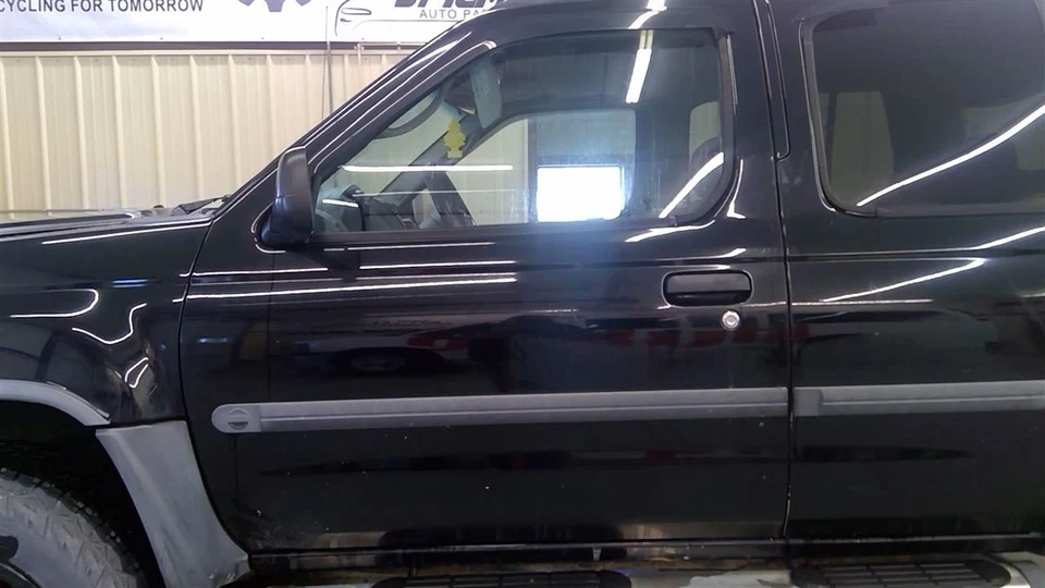 Nissan Xterra 2004 Right Fender Black F31127Z031 Foto 4 de 4