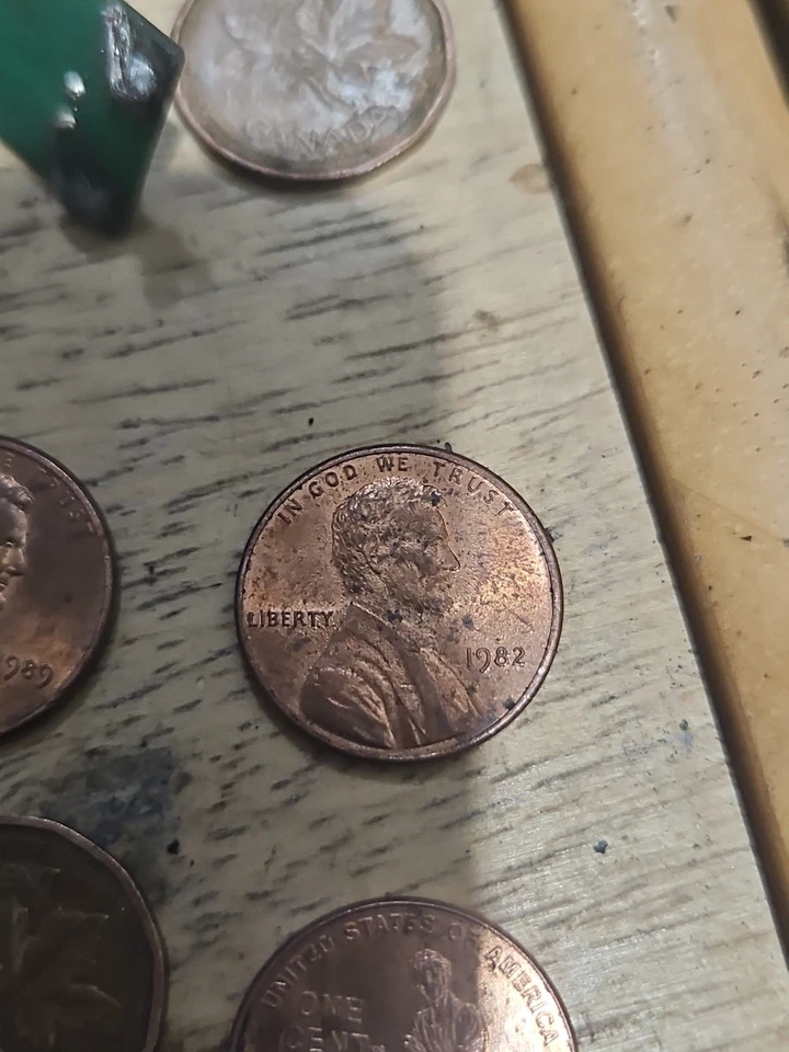 1982 Lincoln Memorial Penny - Small Date - Rare - excellent condition - exact 💯 - Image 2 of 4