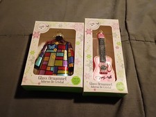 Dolly Parton Coat of Many Colors  Pink Guitar Christmas Ornament 2025 New