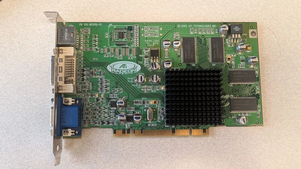 グラフィックボード・グラボ・ビデオカード ATI Radeon 7000 Mac Edition 32MB PCI BUS ATI Radeon 7000 Mac Edition PCI Specs | TechPowerUp GPU Database
