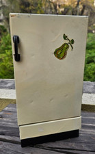 OLD VINTAGE TIN TOY REFRIGERATOR 8 1/2" TALL