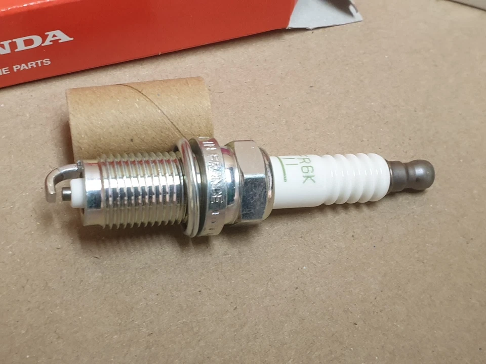Honda CR-V 2.4 Spark Plug X10 2006-on 9807B5617P NGK ZFR6K-11 Genuine NEW - Image 4 of 4