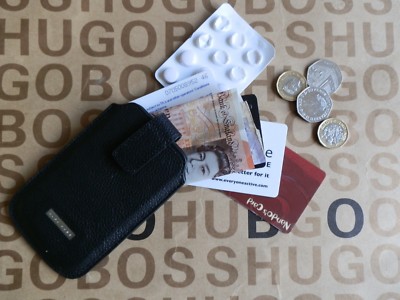 Neu Hugo Boss schwarz Leder Kreditkarte Münzen Banknoten Taschenetui Slim Suit Wallet