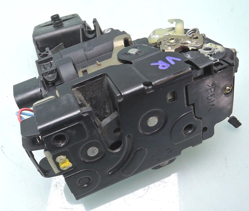 VW BORA / TÜRSCHLOSS TÜR SCHLOSS / vorne rechts (XT5)