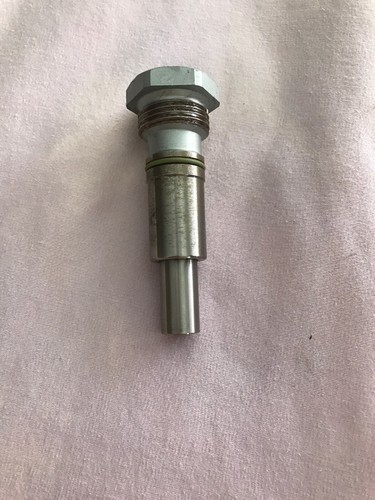 Porsche 996 Timing Chain Adjuster 996 105 176 51 - Bild 1 von 3