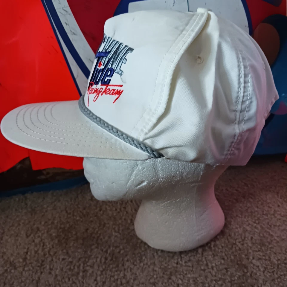 Sombrero Hendrick Motorsports Darrell Waltrip Martinsville Tide Victory Lane NASCAR Foto 3 de 4