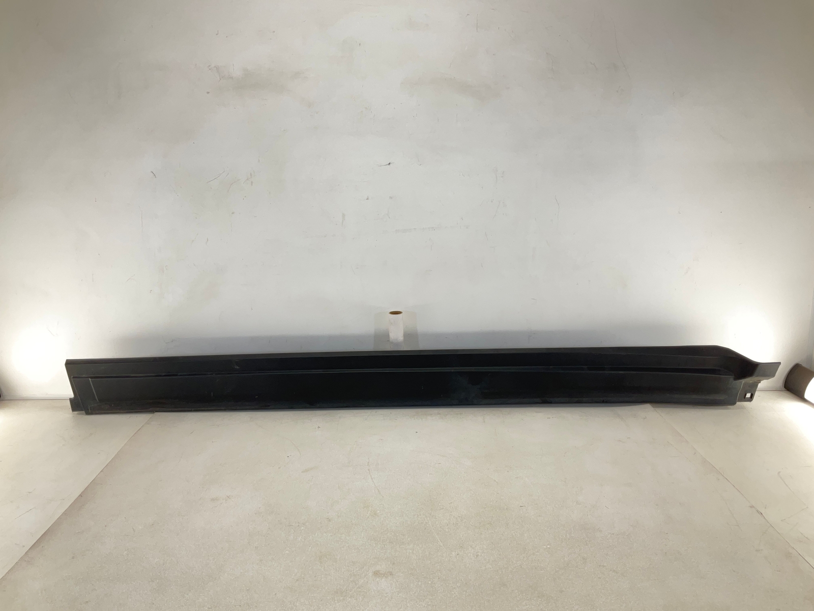 17-20 MASERATI Levante Left Driver Side Rocker Panel Skirt Molding OEM CM