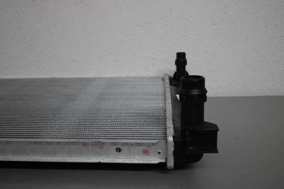 2002 2003 2004 2005 2006 2007 2008 AUDI A4/A6 QUATTRO RADIATOR Foto 3 de 4