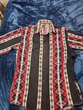 Vintage 90s Wrangler Western Aztec Print Pearl Snap Shirt Large