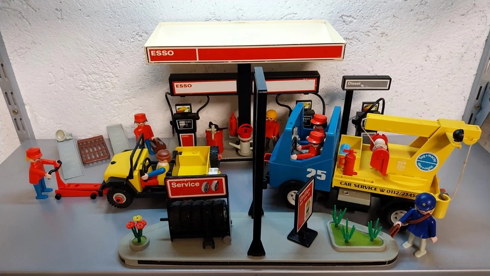Playmobil® City Esso Tankstelle 3434 & Abschleppwagen 3453, unvollständig 🔻 - Bild 2 von 4