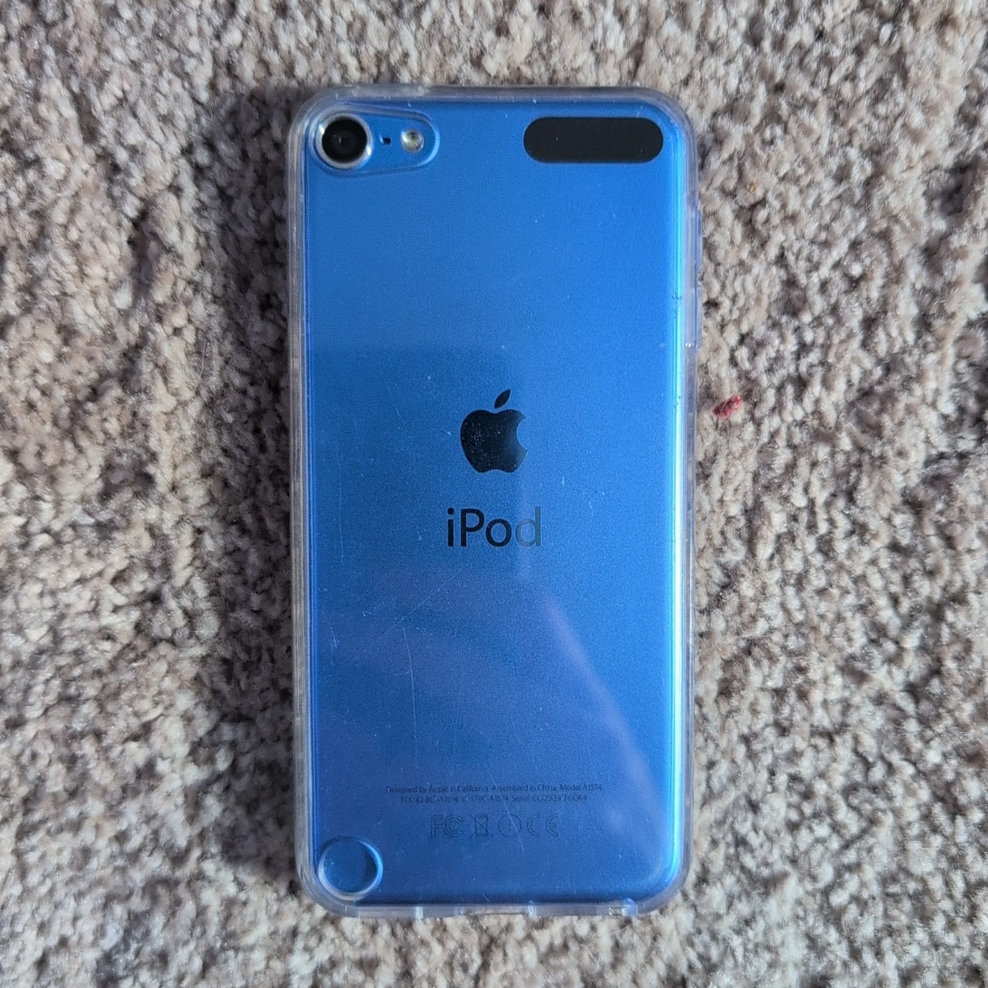 Apple iPod Touch (Sixth Gen) 16GB Blue A1574 Portable MP3 Pl