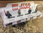 LEGO Star Wars Minifigure Display Case Store –Kylo Ren,Rey,General Hux & Finn