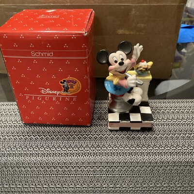 Vintage Walt Disney Schmid Minnie Mouse Eating Ice Cream Poodle Skirt Figurine