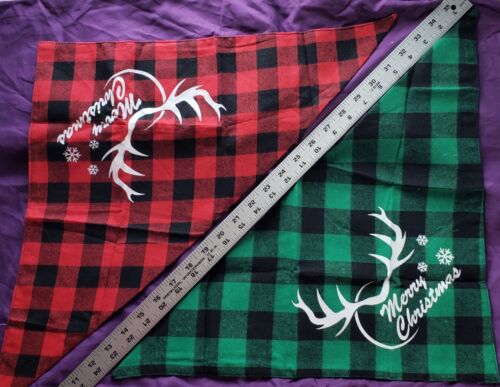 dog scarf 2 Triangle bandanas 24 X 17  Christmas Buffalo Plaid Red & Green Nwot  - Picture 1 of 5