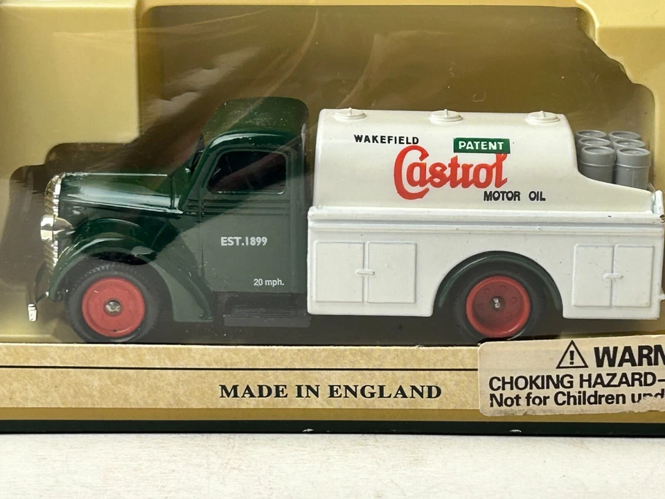 Camión cisterna de aceite Ford Castrol Lledo Days Gone 1939 con caja Foto 3 de 4