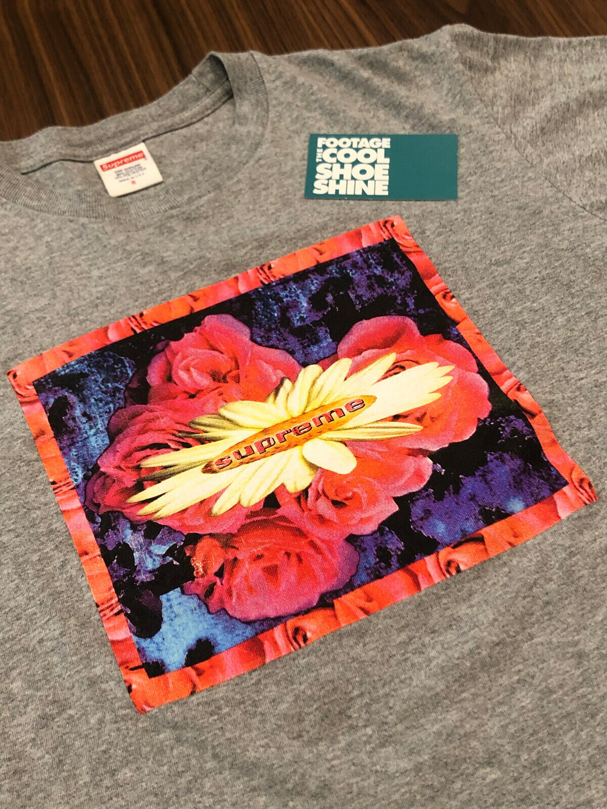 Supreme Flowers Tee s