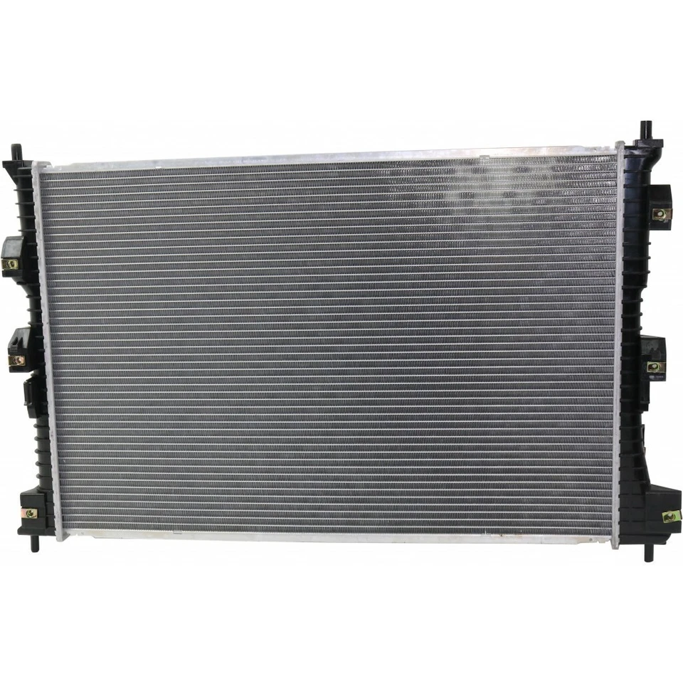 Radiador L4 2,3 L Turbo (13559) para Ford Explorer 2016 2017 2018 2019 Foto 2 de 2