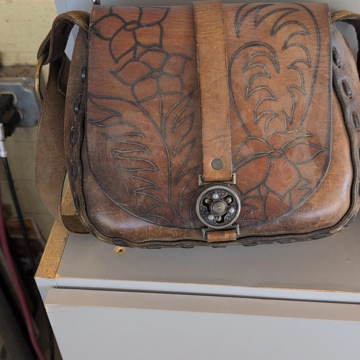 Vintage Leather Shoulder Bags for sale | eBay