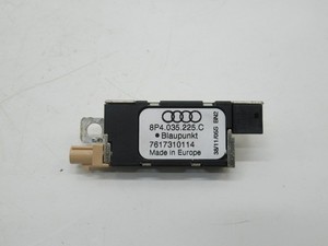 Audi A3 8P 07-13 Antennenverstärker links oben 8P4035225C