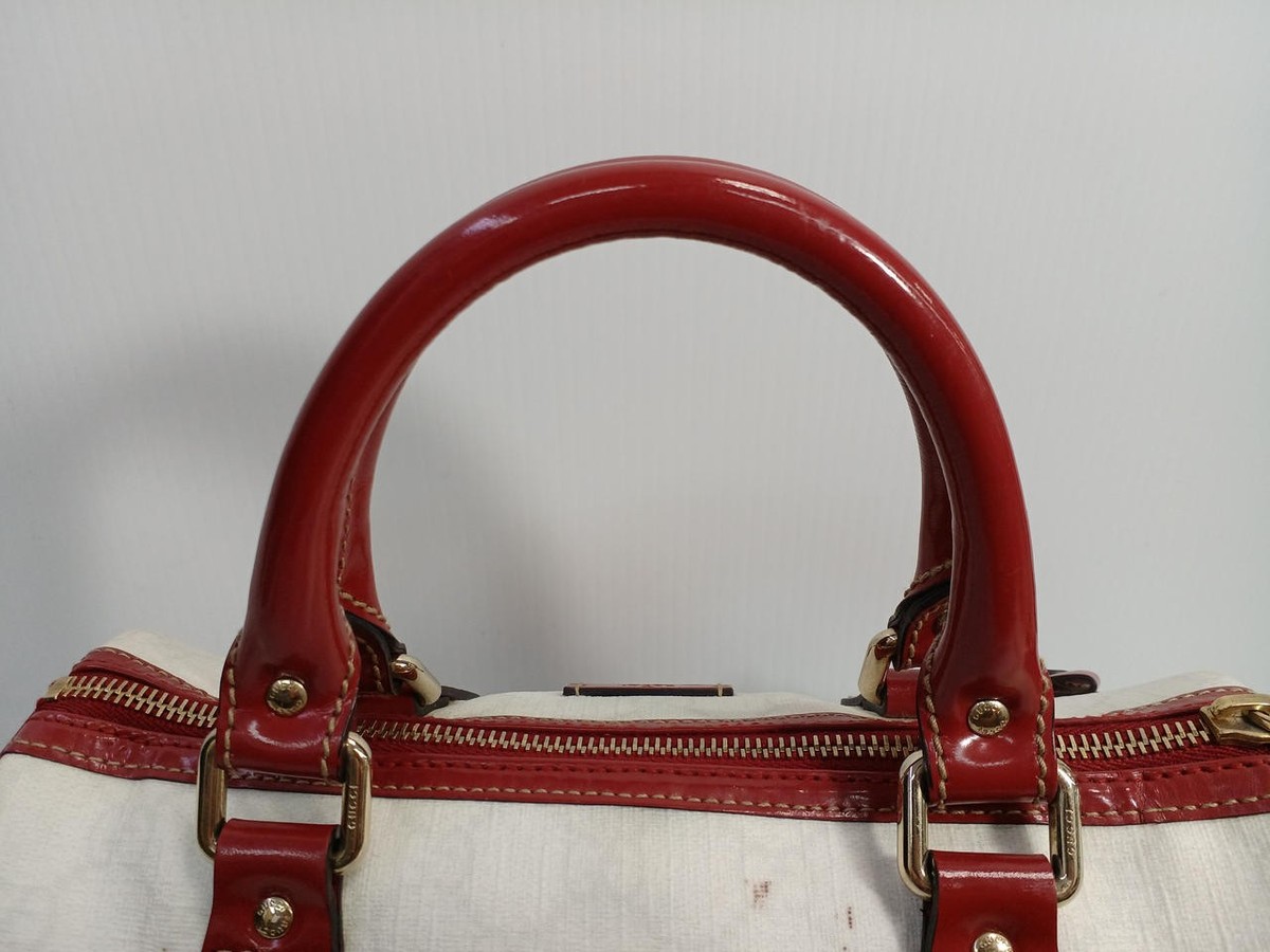 GUCCI 190257 497717 UNICEF White Tattoo Heart Collection from