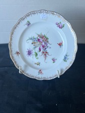 Assiette en porcelaine de