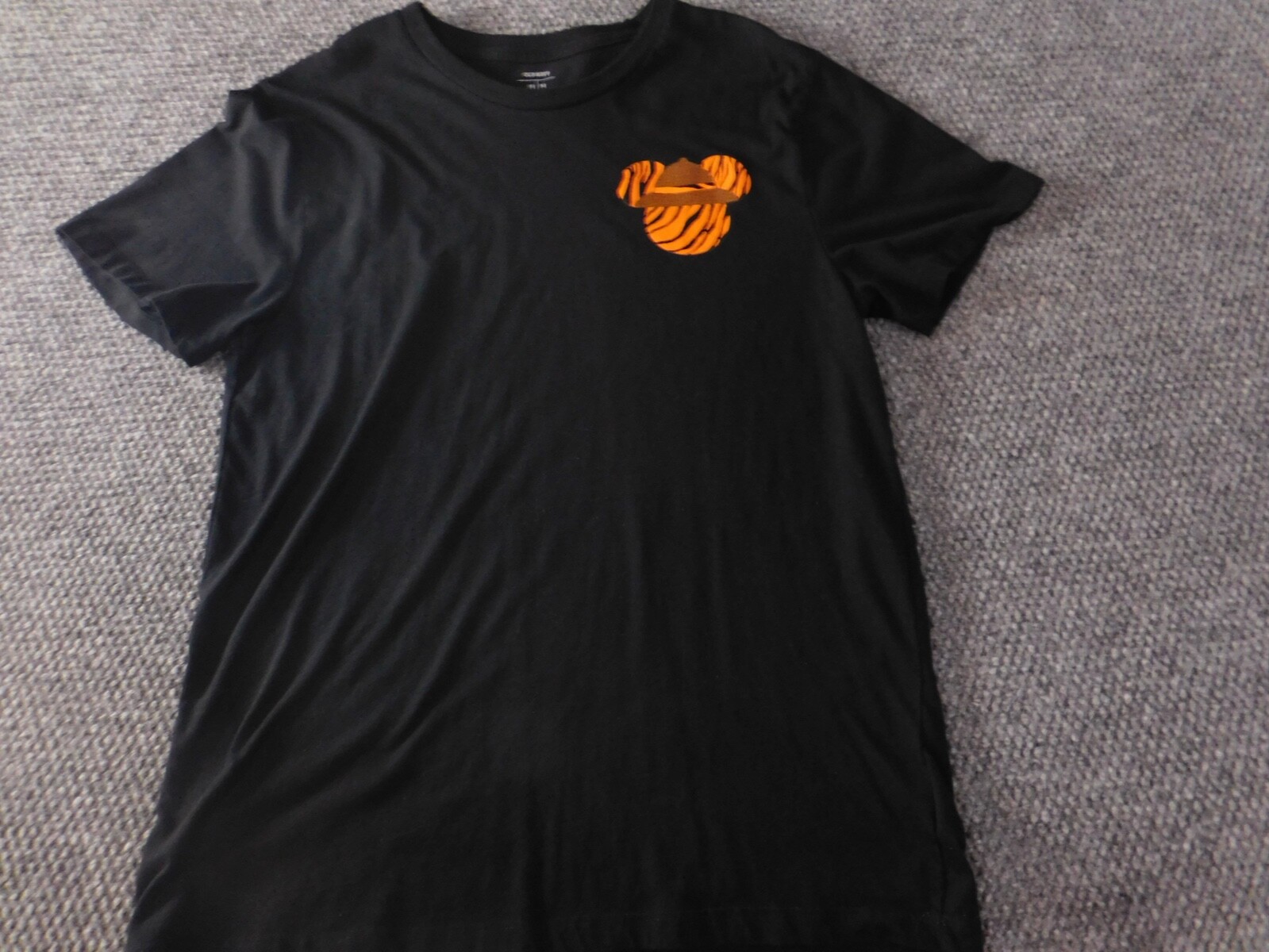 Picture 2 of 10