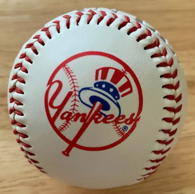 NEW YORK NY YANKEES LOGO FOTOBALL BASEBALL ⚾️ BALL WITH FREE SHIPPING