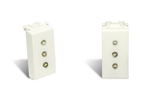 n.1 Lampada Segnapasso modulare luce 3 Led incasso 220 230 V Vimar Plana - Foto 2 di 4