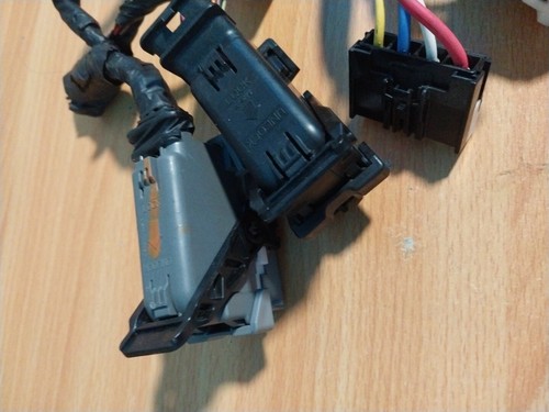 16-18 Optima Interior Fuse Box Wiring Connector 91950-D4020 - Picture 2 of 5