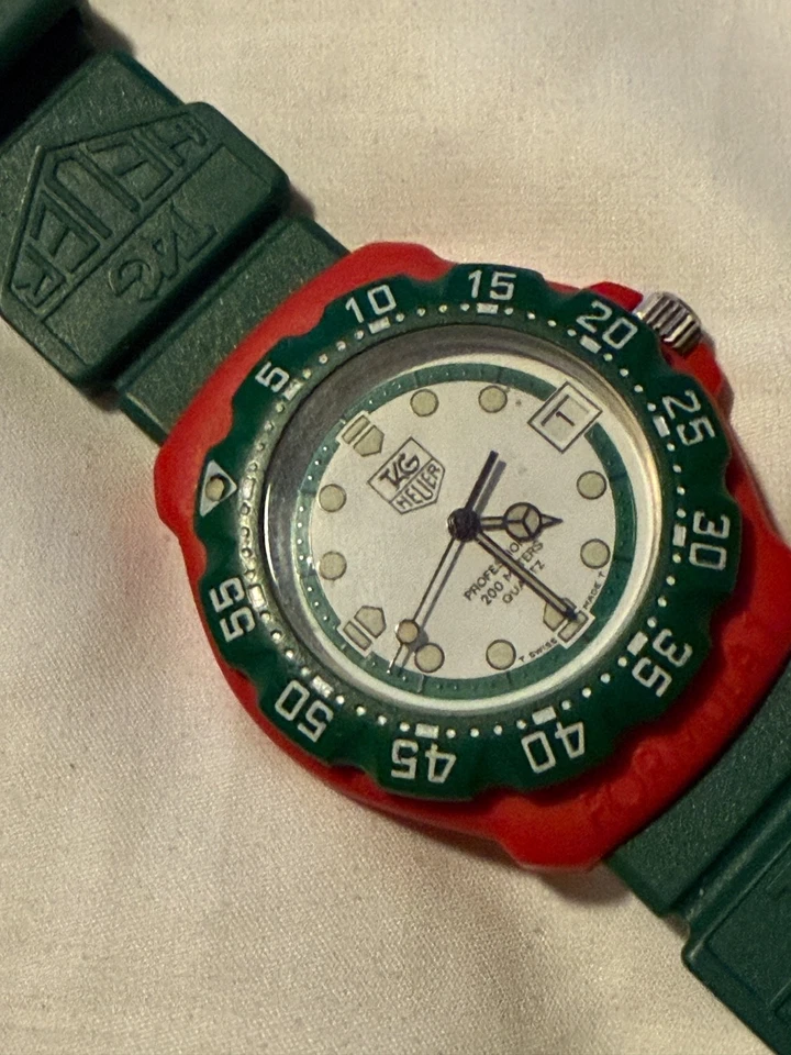 Reloj Tag Heuer Formula 1 RARO Verde 384-513 35MM COMO NUEVO Foto 4 de 4