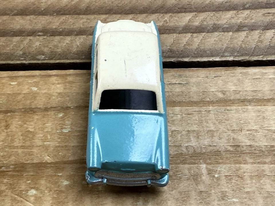 VTG 50's Lesney Matchbox Hillman Minx No. 43 Grey Plastic Wheels Made England - Image 3 of 4